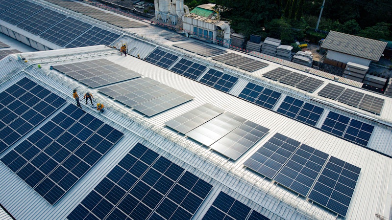 Estructura de aluminio profesional para paneles solares en una granja solar en México DF